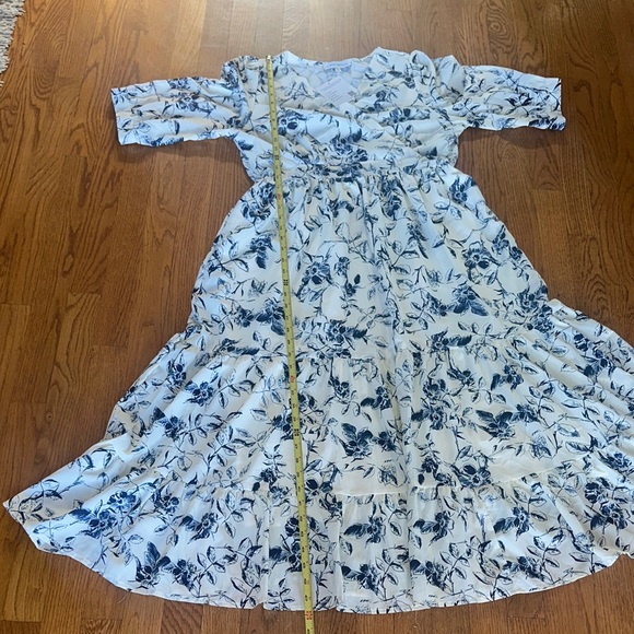 Chicwish Elegant Blue Floral Maxi Dress NWT - Picture 13 of 14